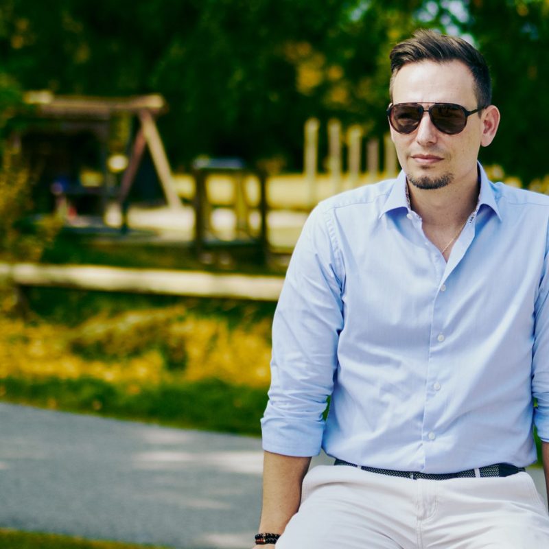 _1152133 1_BobbyGogios