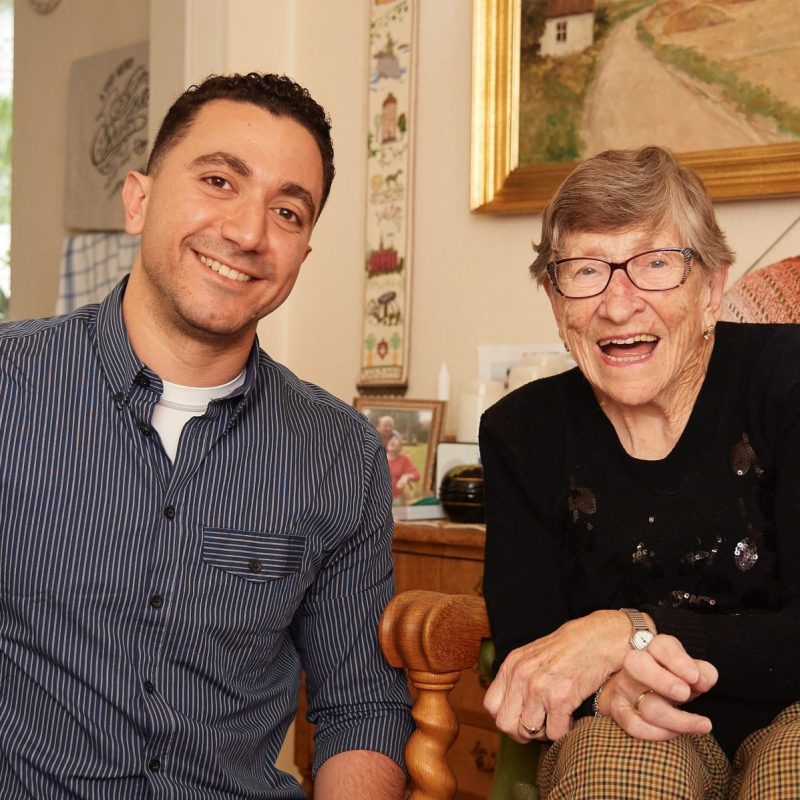 Elderlearn, som matcher ældre med flygtninge og indvandrere, er bare én af de startups, der løser sociale udfordringer på nye måder.

Fotograf: Thomas Brolyng Steen